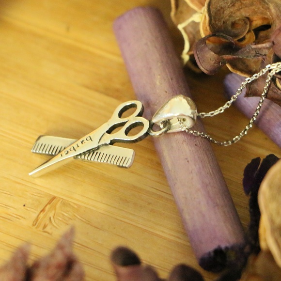 925 Sterling Silver comb & scissor Necklace - Picture 3 of 8